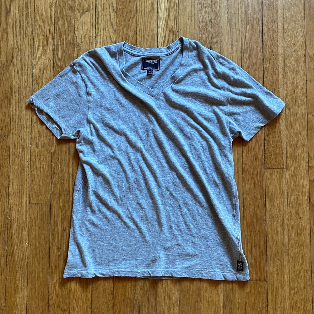 Todd Snyder V neck tee